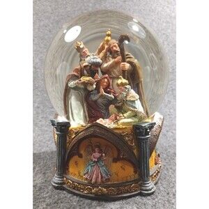 Musical Water Globe Holiday Lane 3 Kings & Holy Family Over Angelic Pedestal